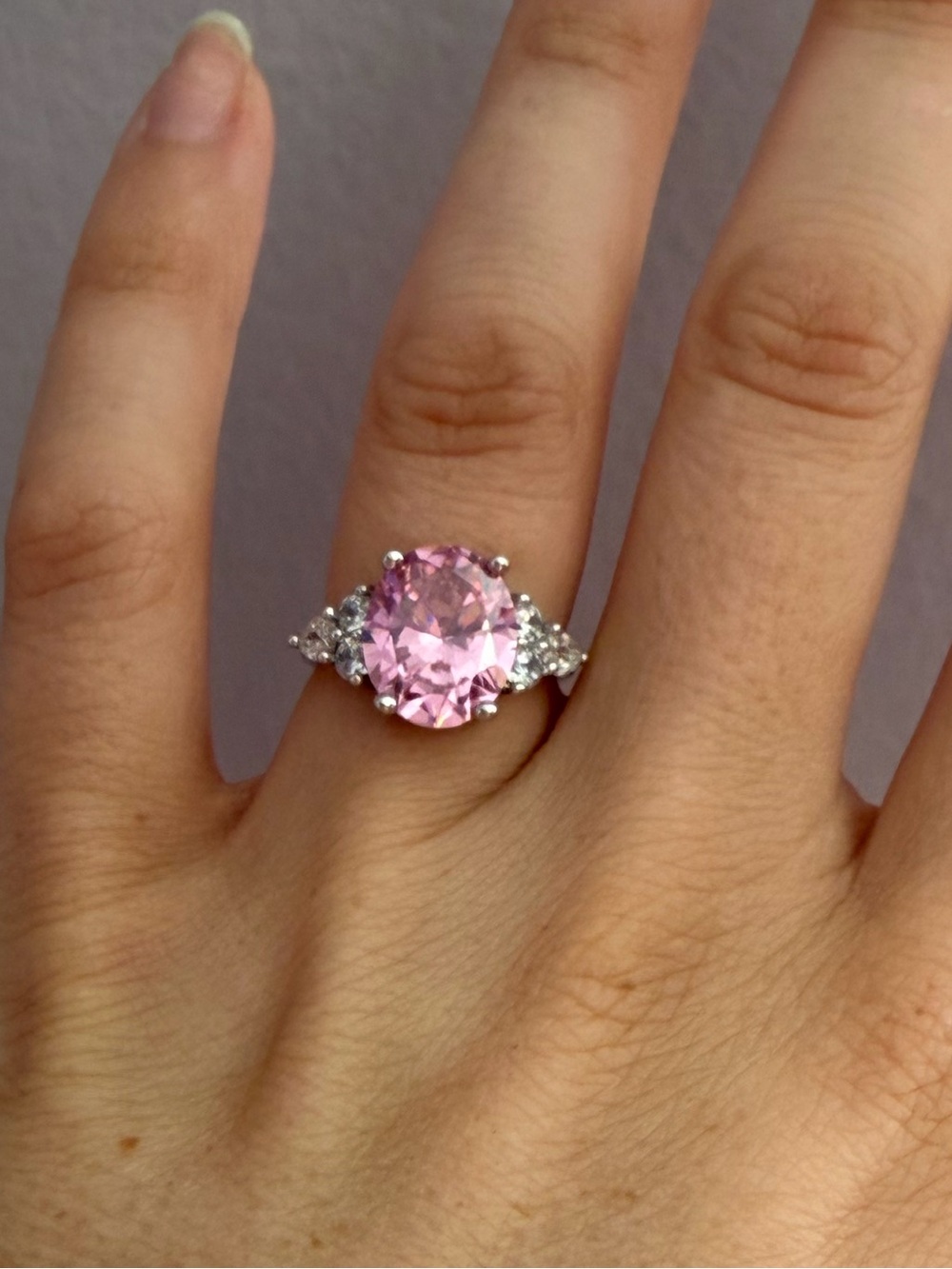 Pink Round-Cut Gemstone Statement Ring - Silver Setting - Picture 4 of 7